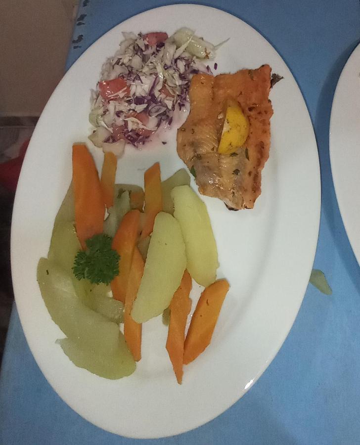 Hostal Y Restaurante Los Tecales La Coca ภายนอก รูปภาพ